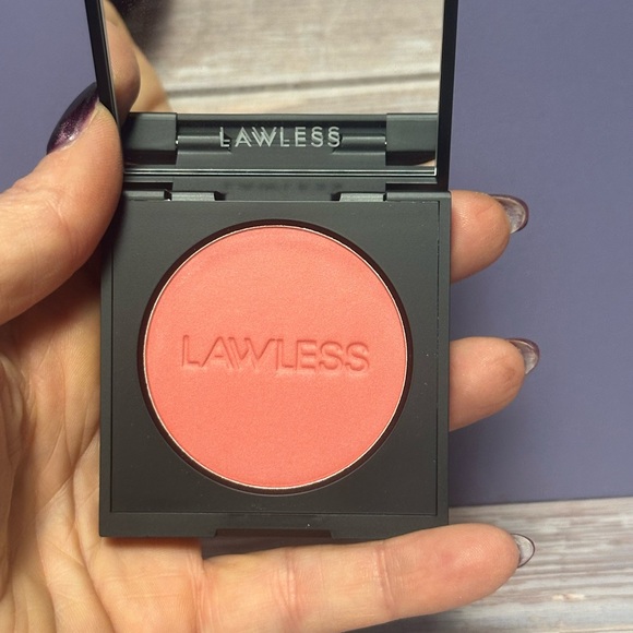 LAWLESS Make Me Blush Velvet Blush - Desert Rose - Picture 5 of 9